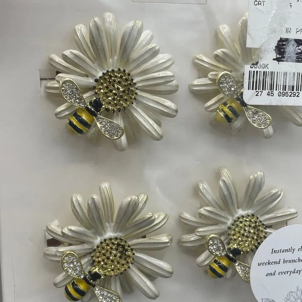 Mud Pie Gardenia Daisy Bee Napkin Rings White Gold Enamel Set of 4 Sealed Box